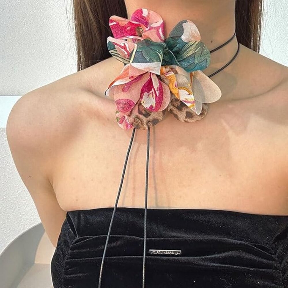 Elegant flower choker necklace 82.6 inch